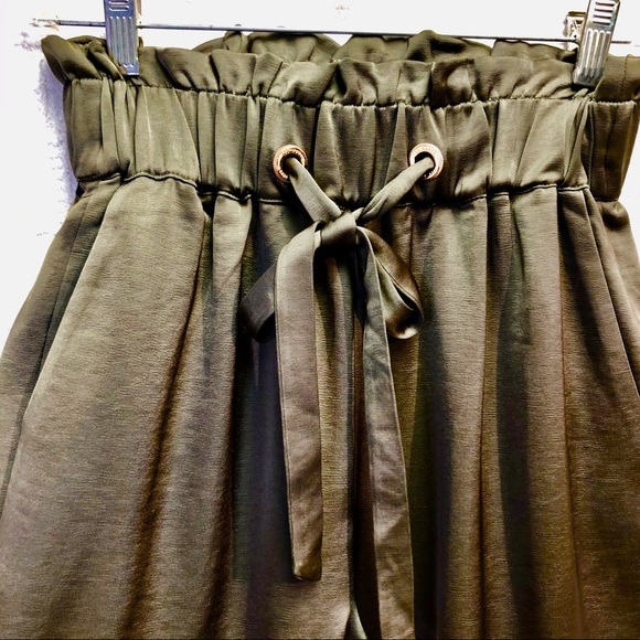 Women NWOT sz 0 Ted Baker paper bag joggers - Picture 3 of 7